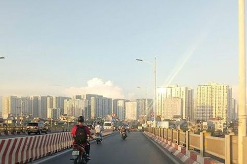Hà Nội tiếp tục nắng nóng 35 độ C