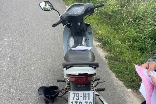 Kiểm tra phương tiện vi phạm, CSGT giúp thanh niên tìm lại xe mất trộm gần một năm