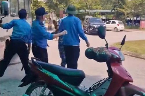 Chấm dứt hợp đồng lao động 3 bảo vệ hành hung người lái xe ôm trước cổng Bệnh viện Đa khoa số 1 Lào Cai