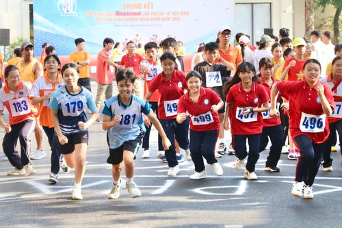 4.000 người tham gia vòng chung kết Giải chạy Báo Hànôịmới mở rộng 2025