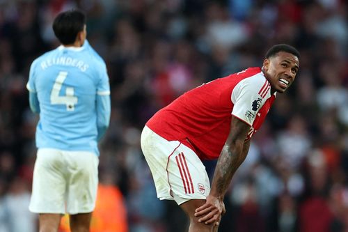 Arsenal thừa bản lĩnh, thiếu quyết liệt