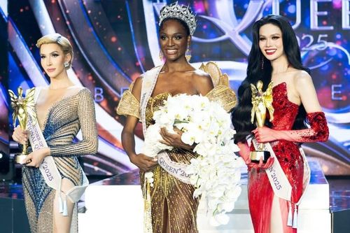 Á hậu chuyển giới xin lỗi