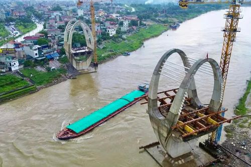 Toàn cảnh cầu Đuống mới dần hình thành: Biểu tượng kiến trúc 'Giao duyên' ở cửa ngõ Thủ đô