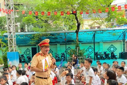 CSGT Hà Nội: tuyên truyền luật giao thông cho hơn 11.000 học sinh Thủ đô