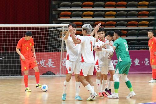 Thịnh Phát, Ngọc Ánh rực sáng, Việt Nam đại thắng Trung Quốc, mở toang cánh cửa dự VCK giải châu Á