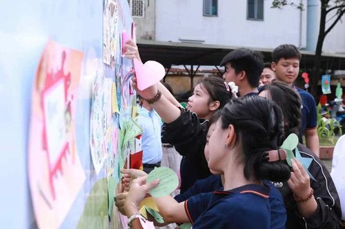 Lắng nghe tiếng nói học sinh để xây dựng trường học thân thiện, hạnh phúc