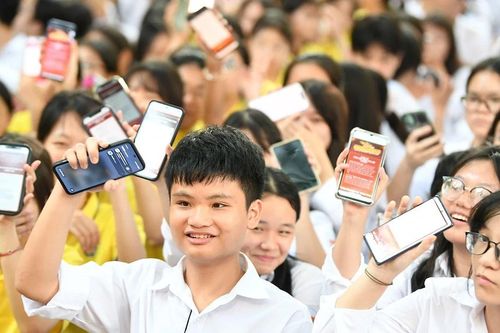 Ngoại ngữ là chìa khóa hội nhập: Học sinh Việt Đức hào hứng với 'Unlock The IELTS 2025'