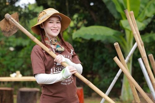 Ái nữ nhà đại gia thủy sản chưa chồng giàu 'nứt đố đổ vách'
