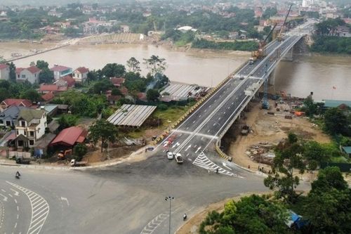 Phú Thọ: Thi công thần tốc, cầu Phong Châu dần hoàn thiện để khánh thành và thông xe