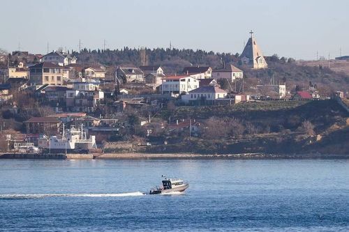 Bán đảo Crimea bị tấn công, nhiều người thương vong