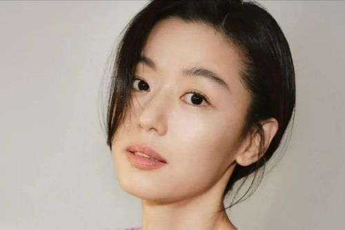 Người Trung Quốc đòi cấm sóng Jun Ji Hyun