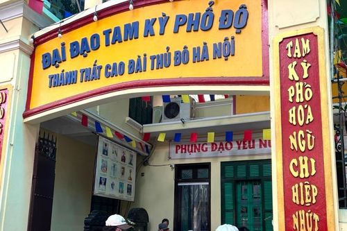 Thánh thất ở Hà Nội phát bún riêu chay miễn phí vào mồng Một hàng tháng