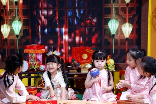 'Sứ giả Trung thu' của Kinh Đô - Phép màu tình yêu văn hóa truyền thống trên VTV