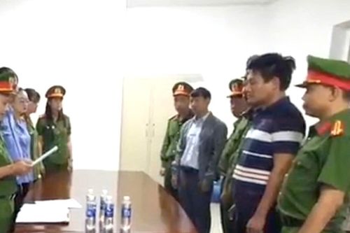 Bắt 2 trưởng khoa Bệnh viện Đa khoa vùng Tây Nguyên vụ 'kê khống' 255 người tán sỏi