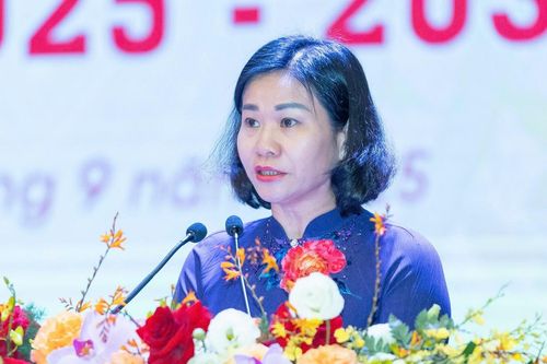 Tỉ lệ nữ ủy viên Bộ Chính trị đạt 6,25%, nữ ủy viên Trung ương khóa 13 đạt 10,65%