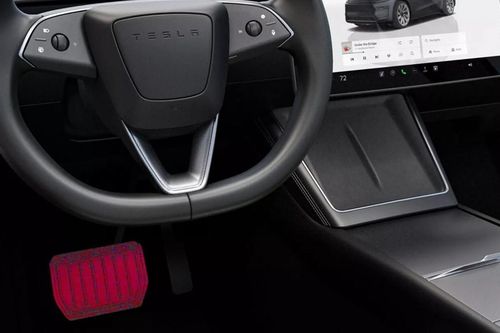 Thi trượt bằng lái xe ô tô do không đạp phanh khi giảm tốc độ
