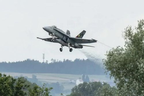 Không quân Thụy Sĩ đưa tiêm kích F/A-18 tham gia cuộc tập trận của NATO