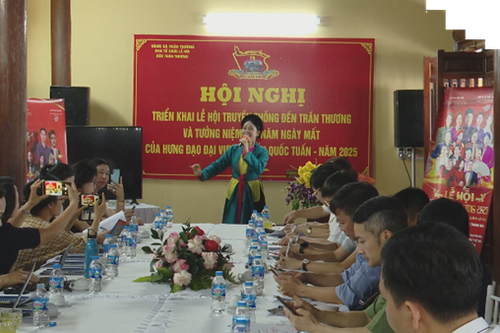 Nhiều nghệ sĩ nổi tiếng biểu diễn tại lễ hội đền Trần Thương 2025