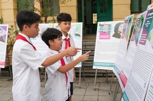 'Thắp sáng đam mê': Tôn vinh các nhà khoa học nữ, khơi nguồn ước mơ cho thế hệ trẻ