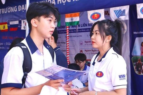 Ra mắt Cộng đồng sinh viên phát triển bền vững
