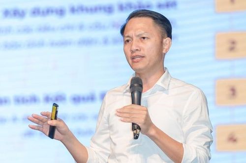 Nhân sự truyền thông nội bộ lo cơ hội thăng tiến mờ nhạt