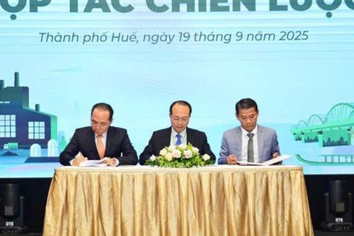 Huế hợp tác khai phá đô thị công nghiệp, tạo dựng hệ sinh thái công nghiệp xanh, gắn bảo tồn di sản