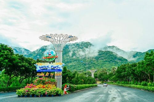 Núi Cấm lợi thế chưa khai mở