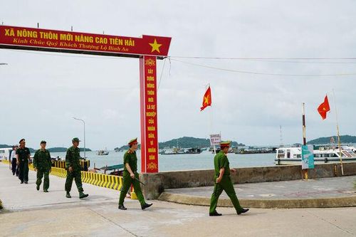 Giữ vững ổn định biên giới, biển, đảo