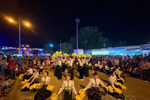 Mở hướng liên kết phát triển du lịch bền vững