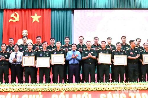 Trung tá Bùi Viết Hùng đoạt giải nhất Hội thi Kể chuyện chiến đấu lực lượng vũ trang tỉnh