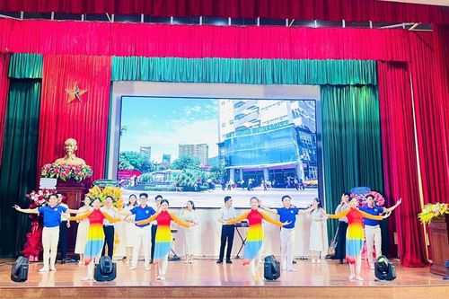 Trường Đại học Quy Nhơn đón hơn 5.000 tân sinh viên trong năm học 2025-2026