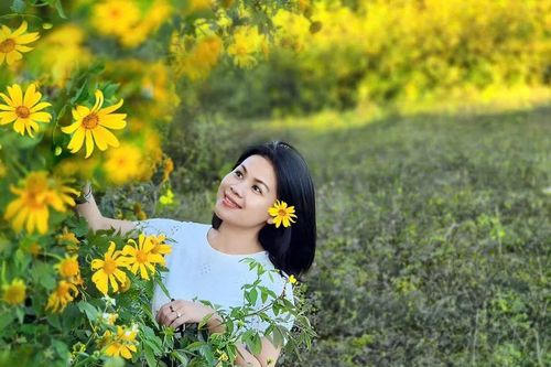 Nhà thơ Ngô Thanh Vân: Đường văn chạm vào trái tim, thành tình yêu biết hát