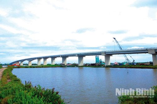Tuyến đường bộ ven biển giai đoạn I: Khơi thông hành lang kinh tế biển Ninh Bình