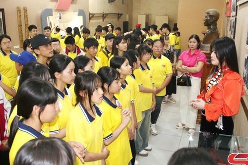 Thực hành giáo dục địa phương bằng trải nghiệm thực tế