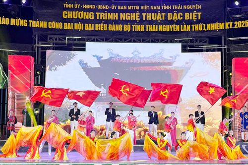 Tổng duyệt chương trình nghệ thuật chào mừng thành công Đại hội Đảng bộ tỉnh Thái Nguyên