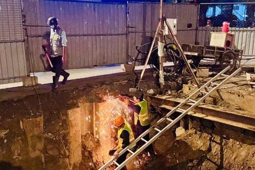 Tai nạn lao động tại công trường Metro số 2: Nạn nhân đứng tại điểm mù của xe thi công
