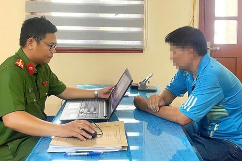 Hà Tĩnh: Tài xế xe buýt nhái đuổi đánh hành khách bị phạt gần 6 triệu đồng