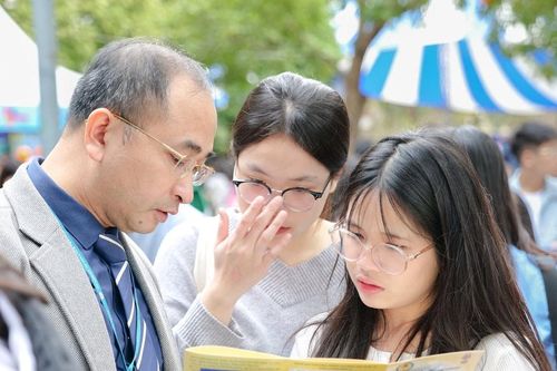 Thông tư 19, học sinh vi phạm kỷ luật chỉ viết bản kiểm điểm: Thể hiện giáo dục nhân văn, tôn trọng học sinh