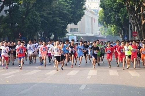 4.000 vận động viên tham dự Chung kết Giải chạy Báo Hà Nội mới mở rộng lần thứ 50