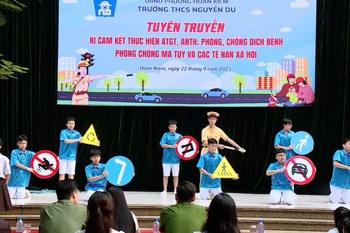 Nhân rộng mô hình cổng trường an toàn giao thông