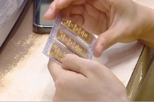 Cân nhắc kỹ khi đánh thuế giao dịch mua bán vàng