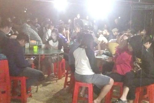 Sạc xe đạp điện tưởng vô hại, một học sinh thiệt mạng tức tưởi, hiểm họa chết người ít ai ngờ tới