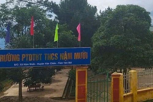 Xót xa 2 anh em ruột tử vong vì đổ trụ cổng trường học ở Lào Cai