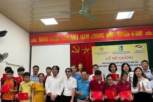 Đào tạo nghề cho người khiếm thị