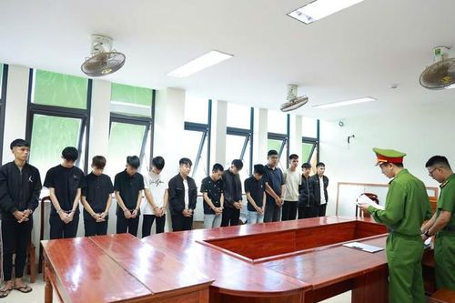 Khởi tố 16 đối tượng bắt giữ người trái pháp luật, cố ý gây thương tích