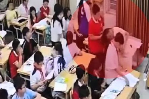 Hành vi học sinh đánh cô giáo - phản ứng 'vô cảm' hay hậu quả của tổn thương tâm lý?