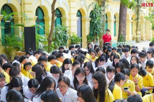 Teen THPT Việt Đức thử sức với Cuộc thi hùng biện tiếng Anh Unlock The IELTS 2025