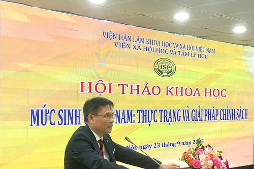 Thách thức khi mức sinh sụt giảm