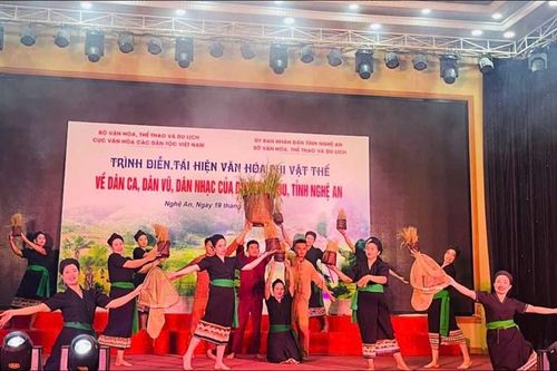 Người Ơ Đu ở Nghệ An gìn giữ văn hóa truyền thống