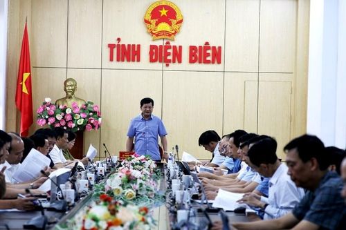 Hoàn thiện dự thảo Báo cáo chính trị lĩnh vực kinh tế - xã hội trình Đại hội Đảng bộ tỉnh lần thứ XV